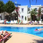 Club Paloma Aparthotel 3*