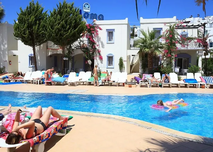Club Paloma Lägenhetshotell 3*